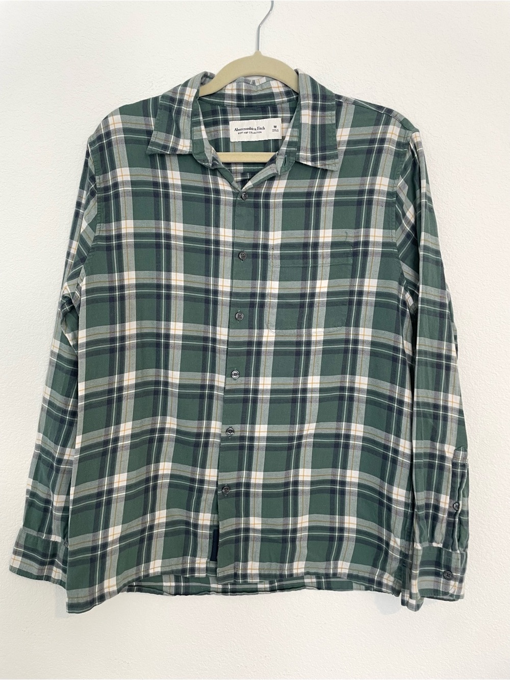 Abercrombie & Fitch Men's Soft Green Plaid Button-Up Shirt